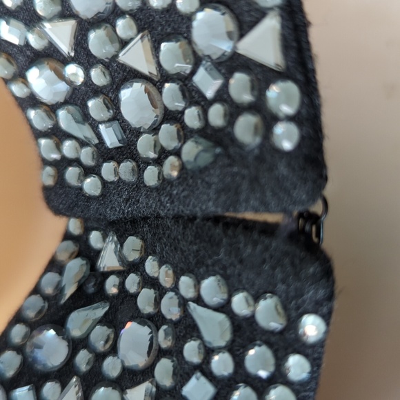 Bailey 44 "Shrine of Terror" Sweatshirt with Embellished Choker S - Picture 12 of 16